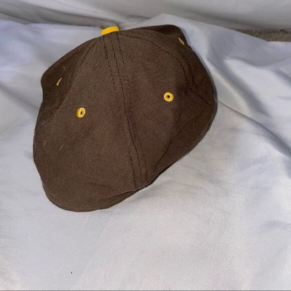The Game Pro brand cap/hat in brown and gold with a G logo flat bill fitted - Picture 4 of 5